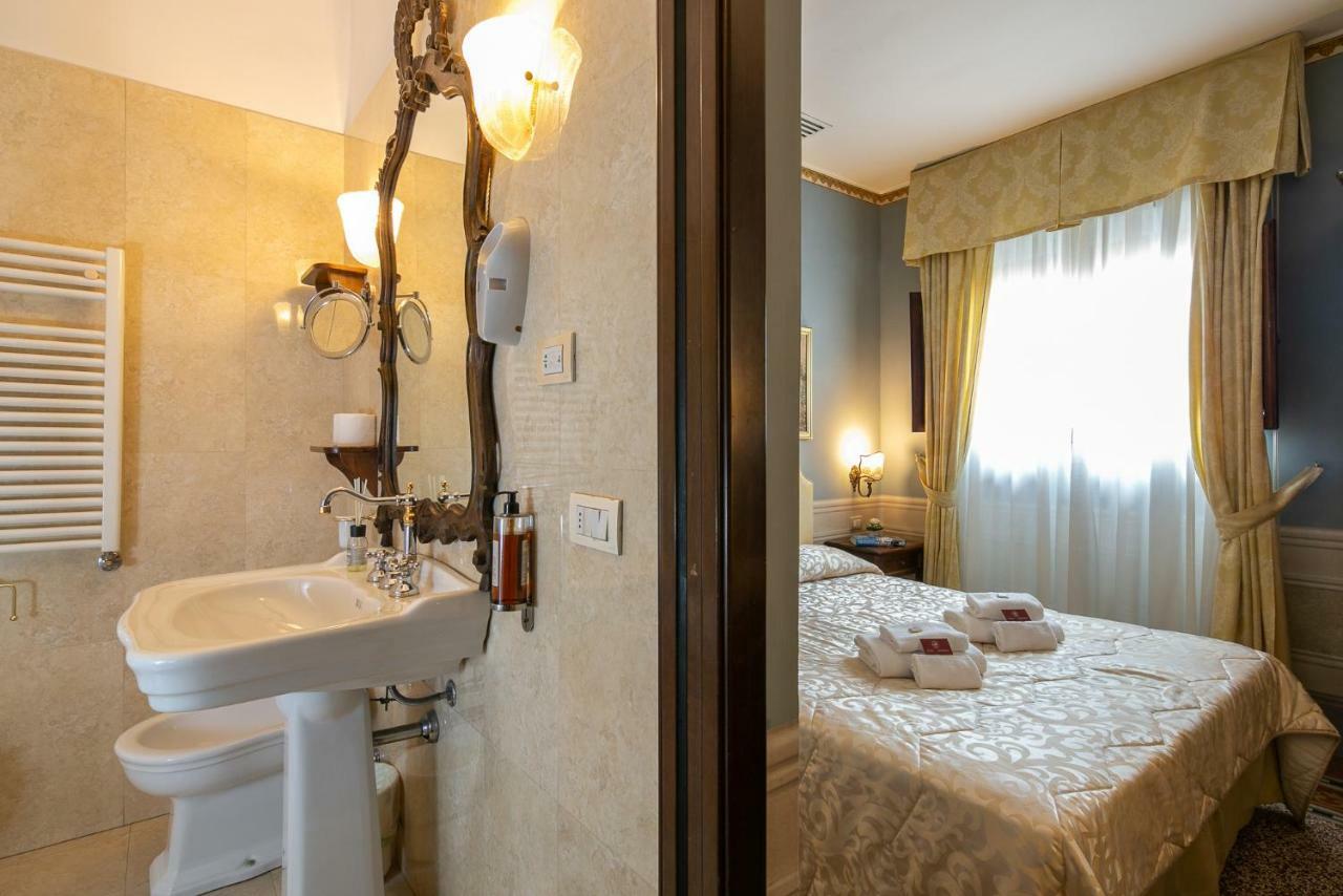 I Portici Hotel - Residenza D'Epoca Arezzo Exterior foto